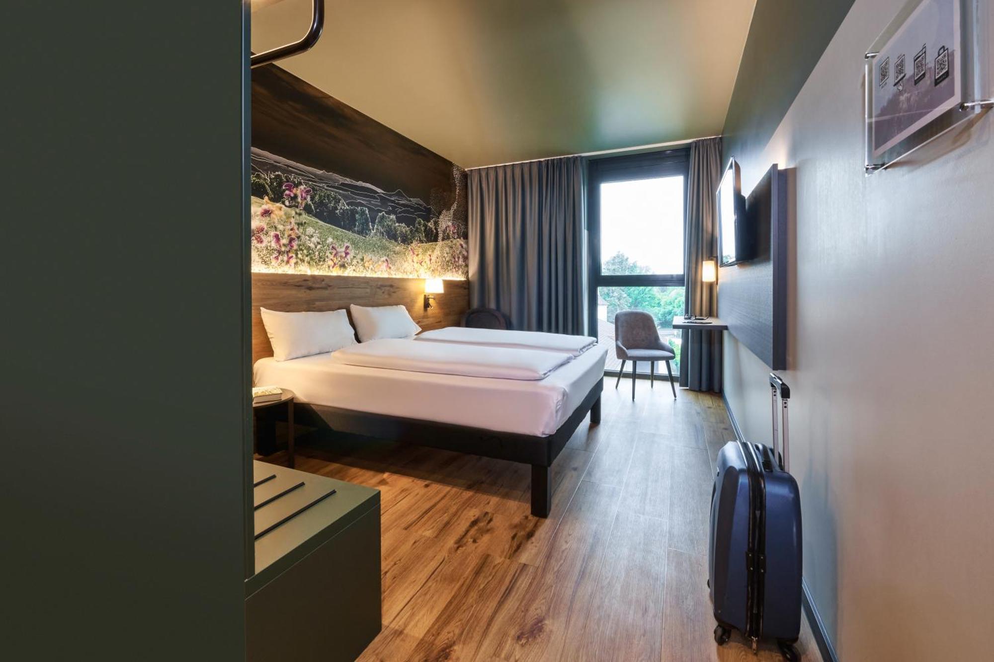 Ibis Styles Singen Hotel Bagian luar foto
