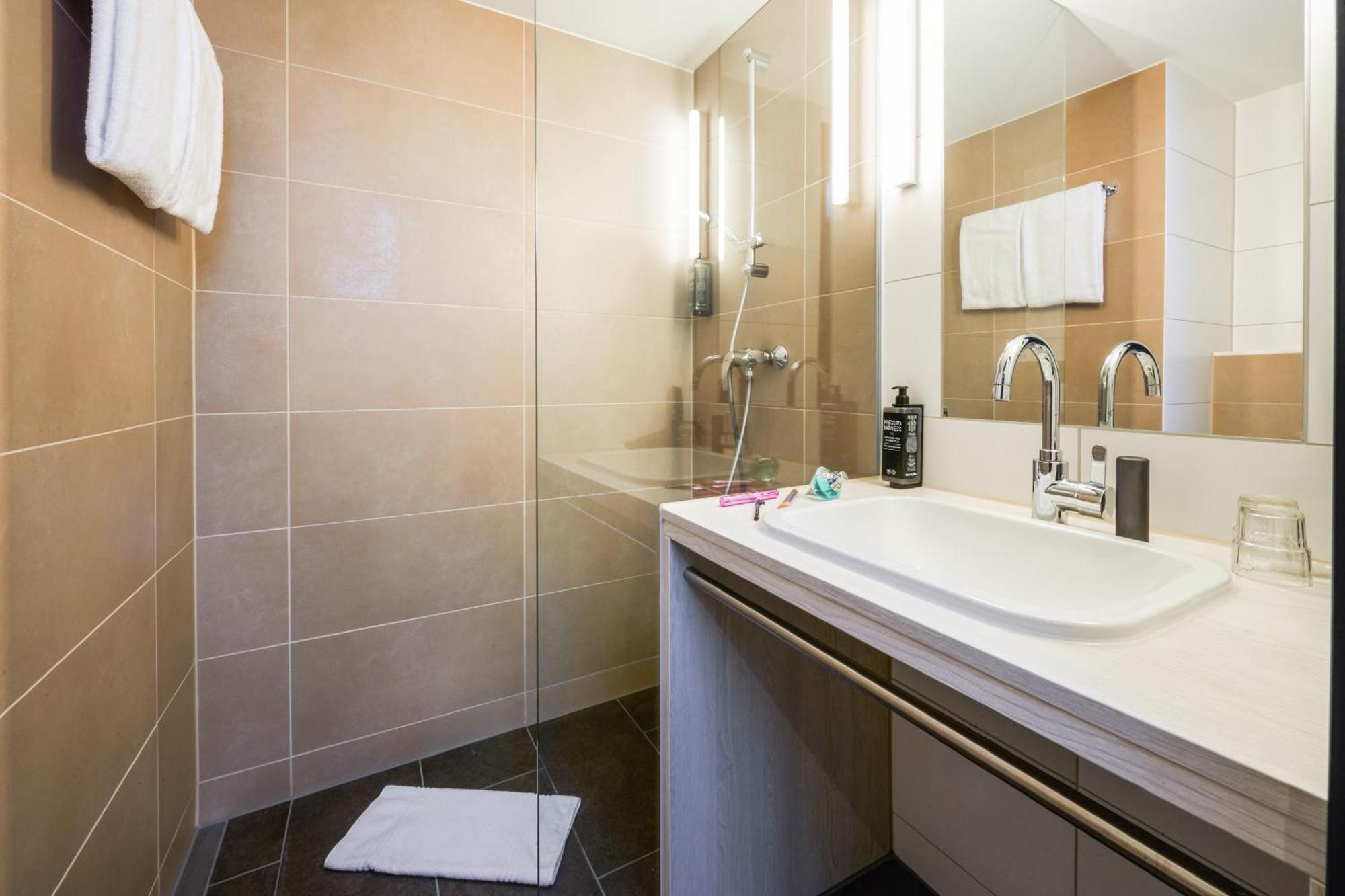 Ibis Styles Singen Hotel Bagian luar foto